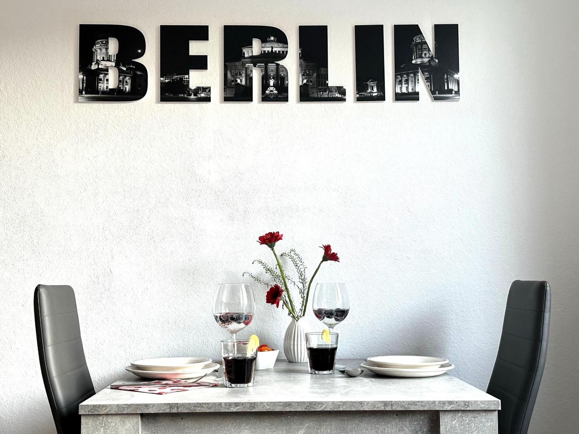 "Ideal" - Berlin Zu Zweit - Citynah, Verkehrsguenstig, Wlan, Supermarkt, Flexibler Check-In Exterior foto